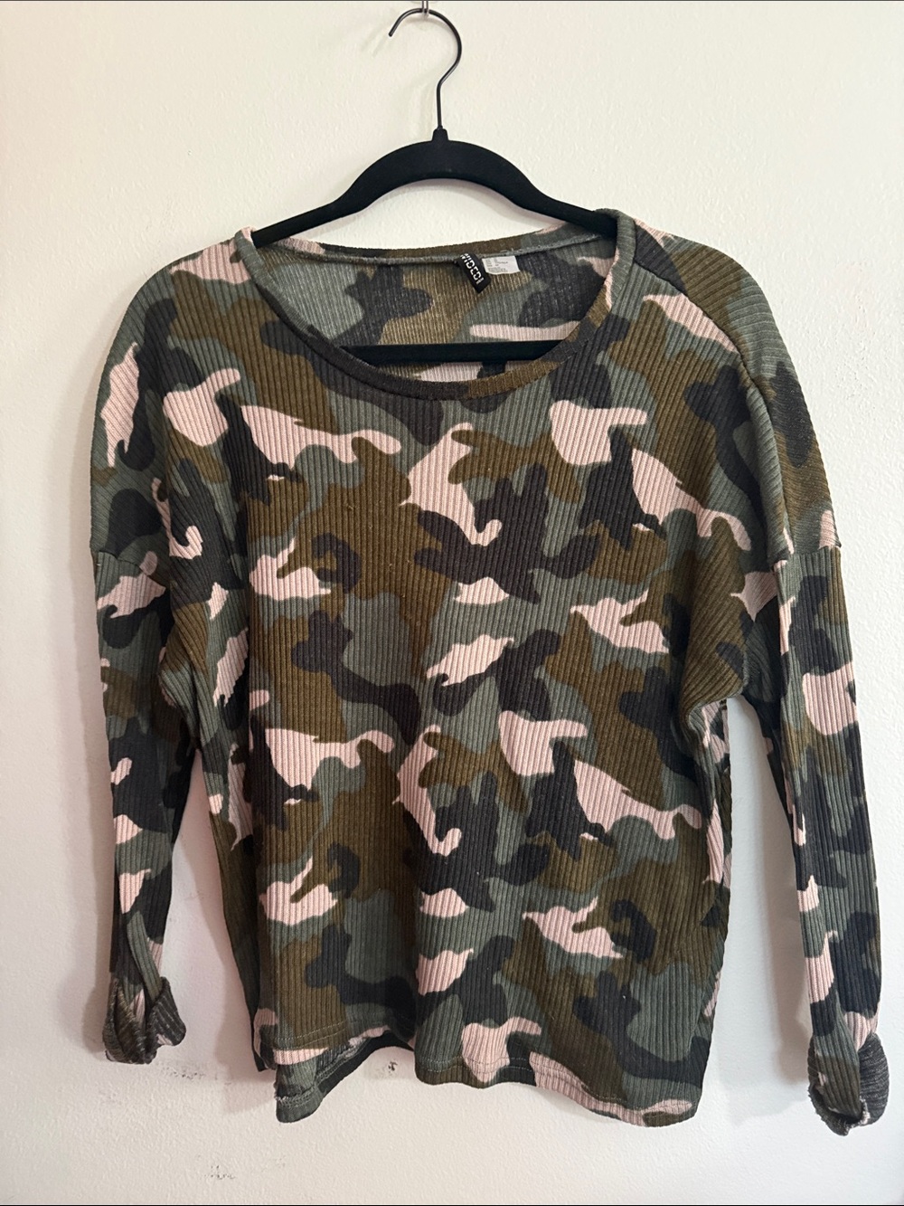 H&M Olive & Blush Pink Ribbed Camo Long-Sleeve Top